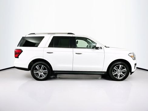 Used 2024 Ford Expedition Limited image 10