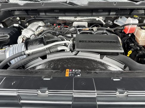 Used 2024 GMC Sierra 2500 AT4 w/ AT4 Premium Plus Package AWD/4WD image 33