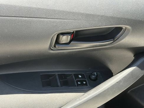 Used 2023 Toyota Corolla LE FWD image 6