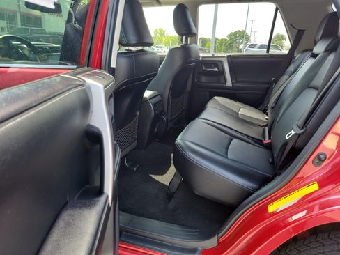 Certified 2021 Toyota 4Runner Limited AWD/4WD image 12