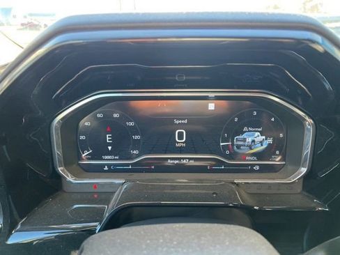 Certified 2025 GMC Sierra 2500 SLE w/ SLE Value Package; AWD/4WD image 20