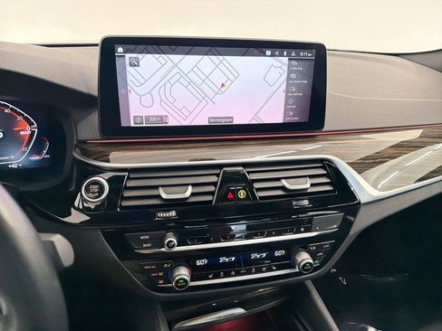 Used 2023 BMW 540i 540i w/ M Sport Package image 21