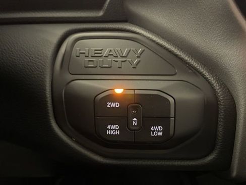 New 2026 RAM 3500 Laramie AWD/4WD image 38