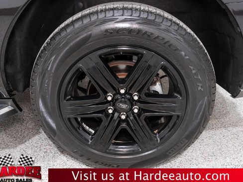 Used 2020 Ford Expedition XLT w/ Equipment Group 202A image 10