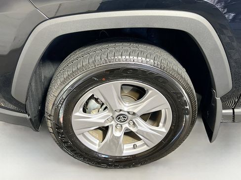Used 2025 Toyota RAV4 XLE w/ Convenience Package FWD image 13