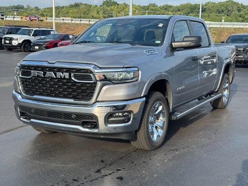 Used 2025 RAM 1500 Big Horn AWD/4WD image 9