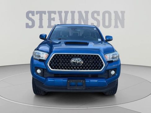 Used 2018 Toyota Tacoma TRD Sport w/ Technology Package AWD/4WD image 8