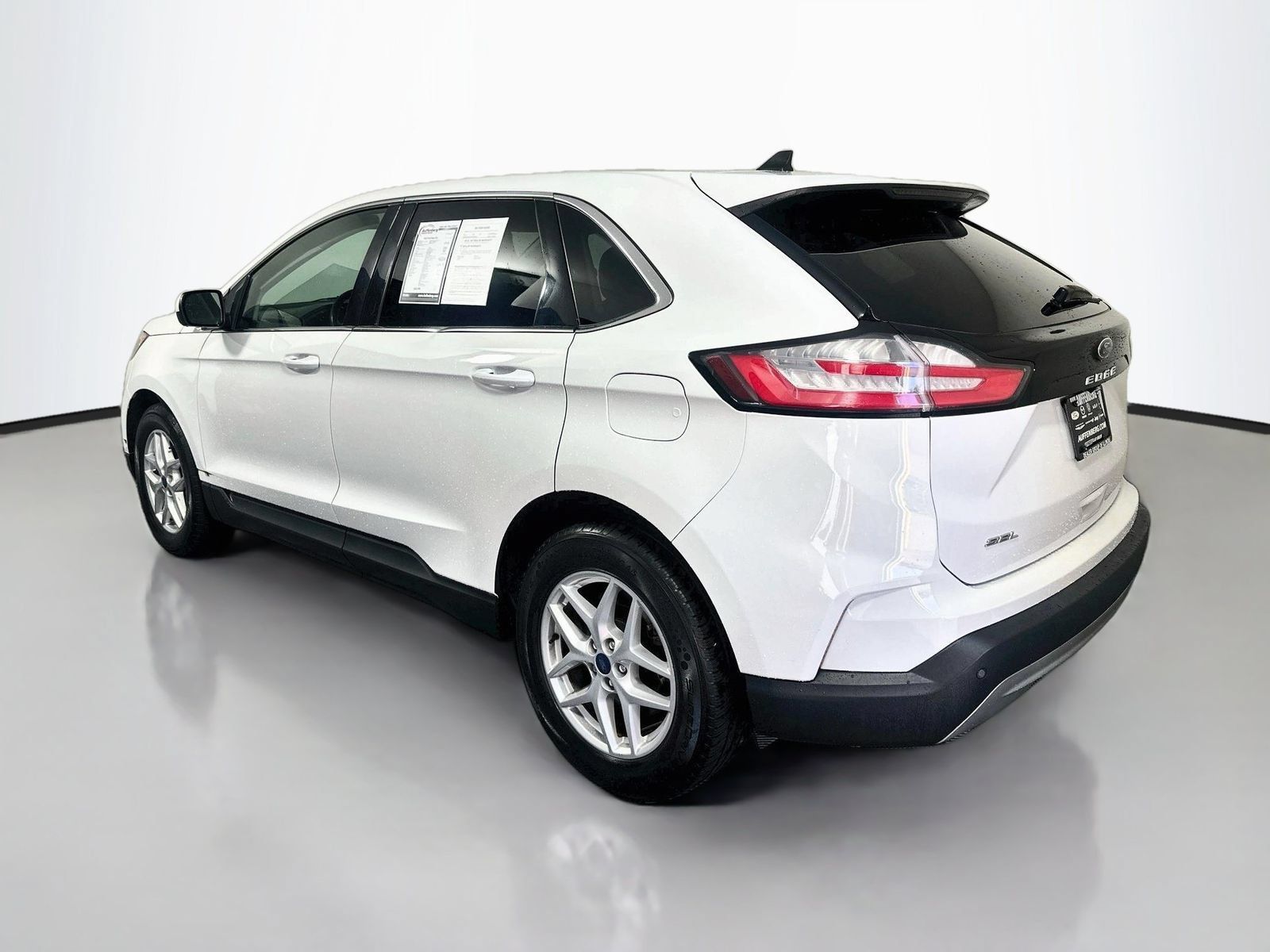 Used 2022 Ford Edge SEL AWD/4WD image 5