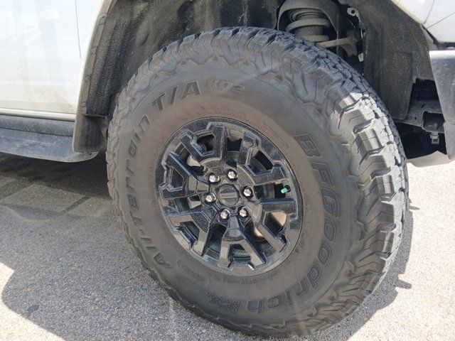Used 2025 Ford Bronco Raptor AWD/4WD image 7