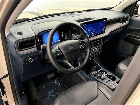 Used 2025 Ford Maverick Lariat w/ Black Appearance Package AWD/4WD image 15