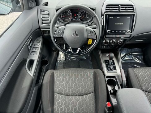 Used 2025 Mitsubishi Outlander Sport AWD image 25