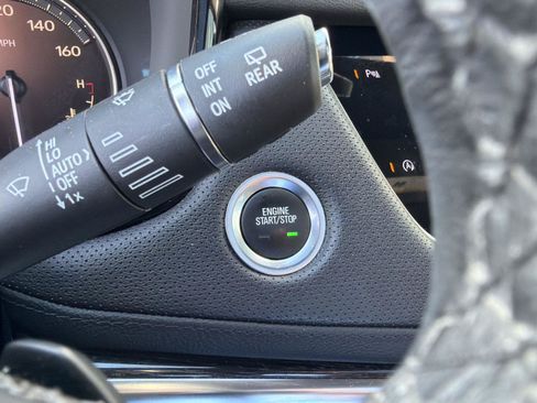 Used 2021 Cadillac XT5 Premium Luxury AWD/4WD image 20