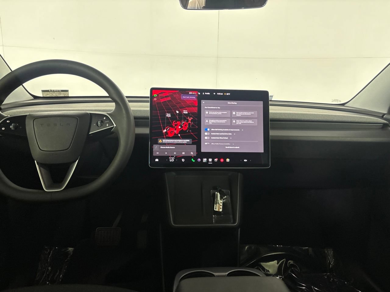 Used 2026 Tesla Model Y 2WD image 16