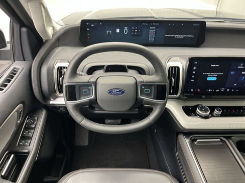 Certified 2025 Ford Expedition Max Active image 17