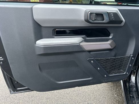 Used 2022 Ford Bronco Black Diamond image 17