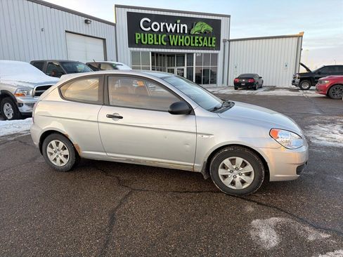 Used 2009 Hyundai Accent GS w/ Popular Equipment Pkg 2 image 3