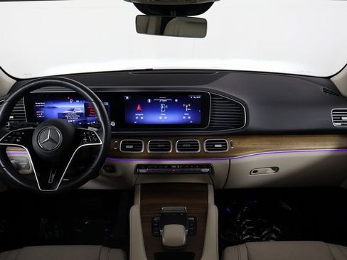 Certified 2025 Mercedes-Benz GLE 450e 4MATIC image 8