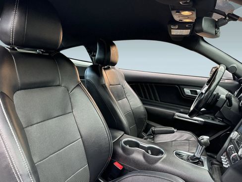 Used 2020 Ford Mustang Premium image 30