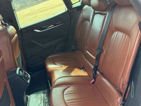 Used 2017 Maserati Levante image 23