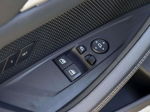 Used 2022 BMW 430i Coupe w/ Convenience Package image 15