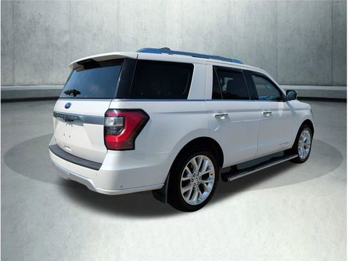 Used 2019 Ford Expedition Platinum AWD/4WD image 6