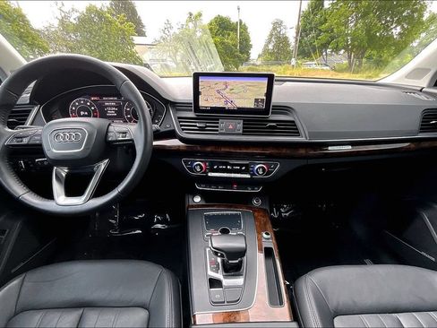Used 2018 Audi Q5 2.0T Premium Plus w/ Premium Plus Package AWD/4WD image 16