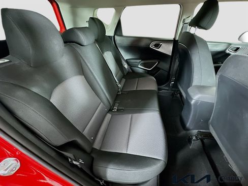 Certified 2025 Kia Soul LX FWD image 25