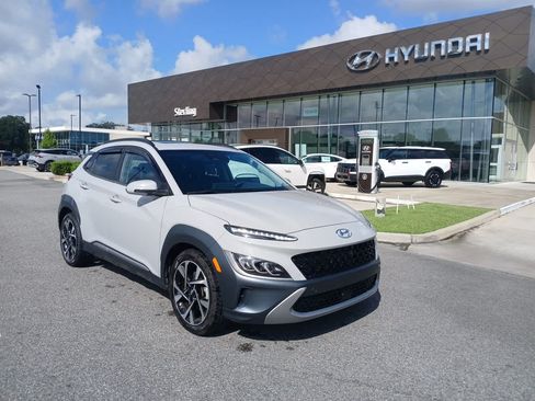Certified 2022 Hyundai Kona Limited AWD/4WD image 1