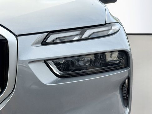 Certified 2024 BMW X7 xDrive40i image 10