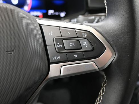 Used 2025 Volkswagen Taos S image 27