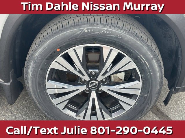 Used 2023 Nissan Rogue SV AWD/4WD image 14