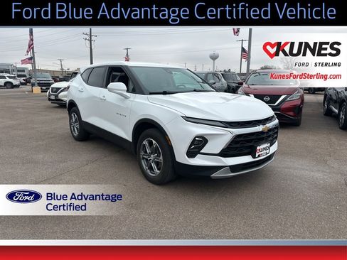 Used 2023 Chevrolet Blazer LT image 1