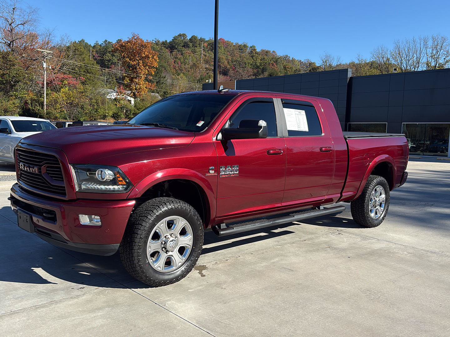 Used 2018 RAM 3500 Laramie w/ Sport Appearance Group AWD/4WD image 7
