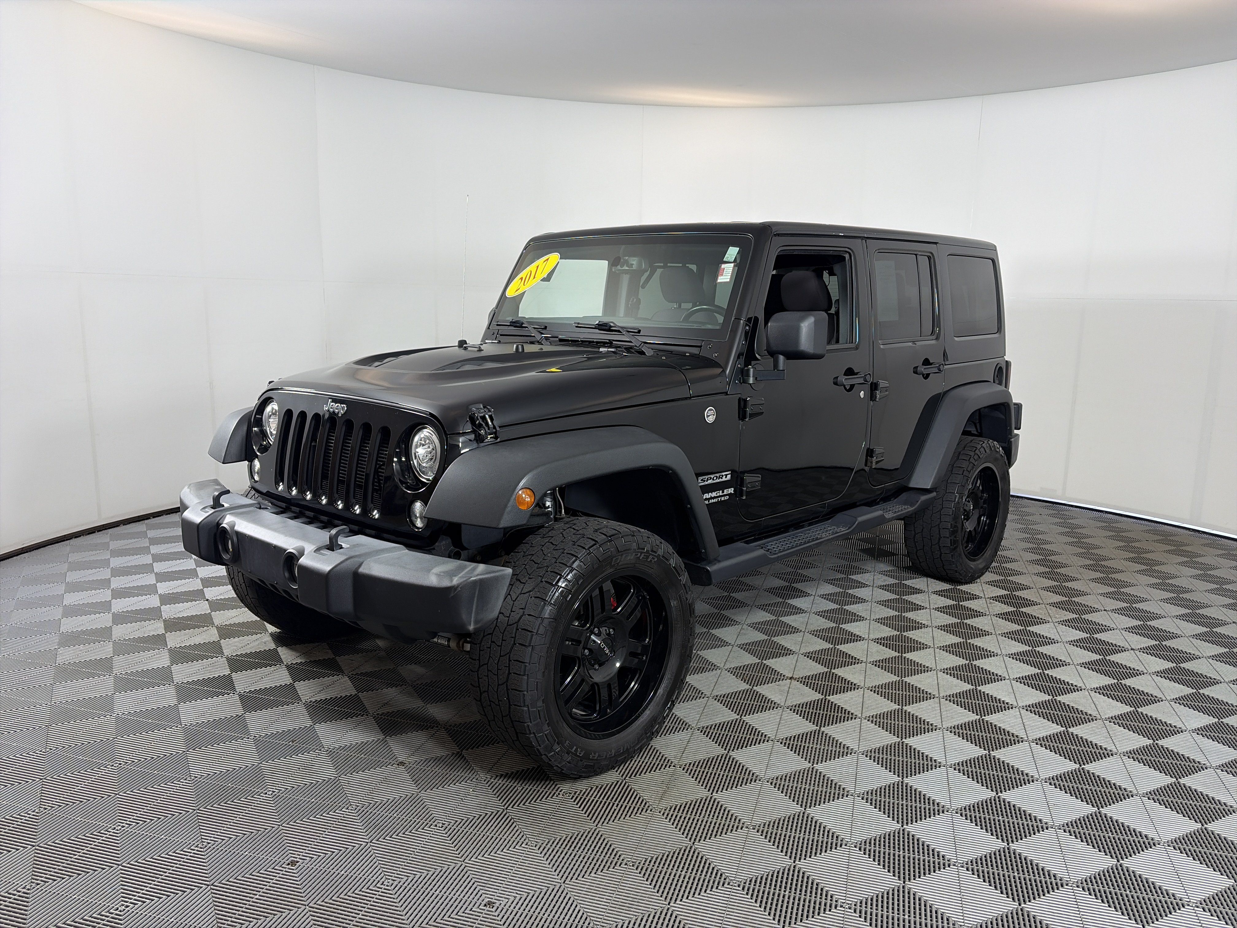 Used 2017 Jeep Wrangler Unlimited Sport w/ Quick Order Package 24S AWD/4WD image 2