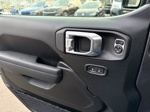 New 2026 Jeep Wrangler Unlimited Rubicon w/ Safety Group image 30