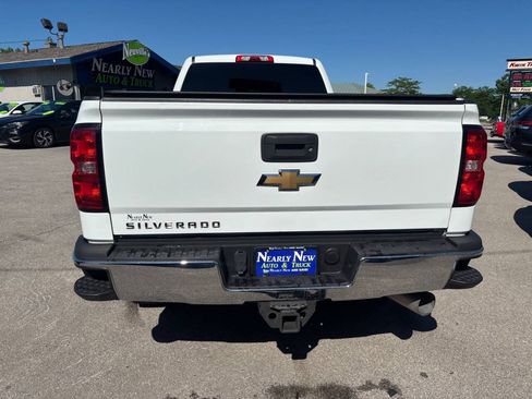 Used 2017 Chevrolet Silverado 2500 W/T w/ WT Convenience Package AWD/4WD image 4