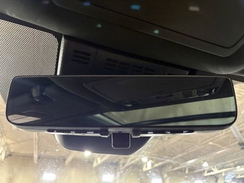 Used 2025 Toyota Grand Highlander AWD Hybrid image 25