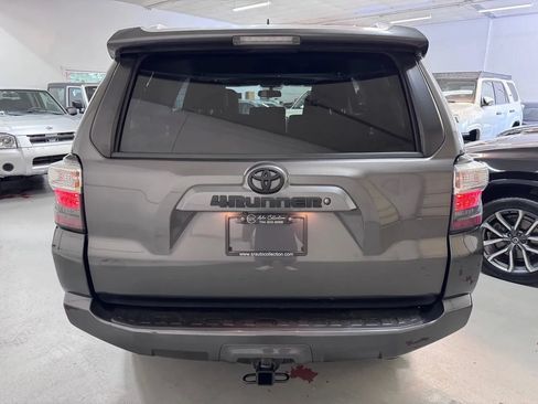 Used 2016 Toyota 4Runner SR5 Premium RWD image 4