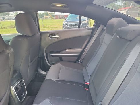 Used 2020 Dodge Charger SXT RWD image 13