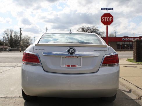 Used 2011 Buick LaCrosse CXL image 5