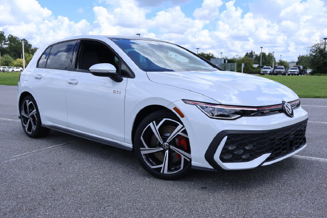 New 2026 Volkswagen GTI SE FWD image 1