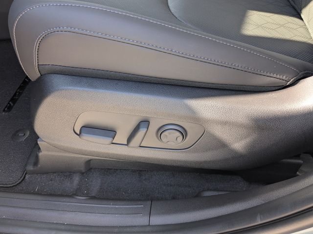New 2027 Kia Carnival SX w/ Dark Edition Package FWD image 21
