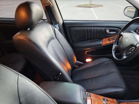 Used 2004 INFINITI I35 w/ Navigation Pkg image 33