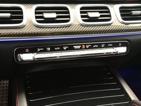 Used 2022 Mercedes-Benz GLE 53 AMG 4MATIC Coupe image 21