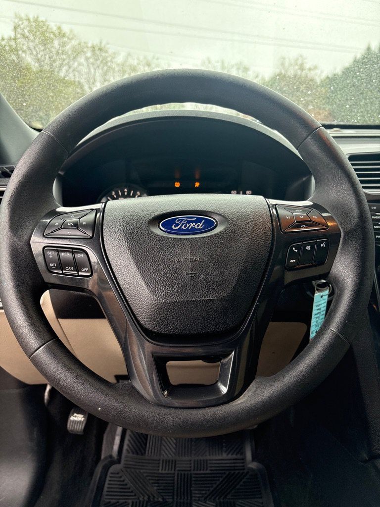 Used 2018 Ford Explorer FWD image 14
