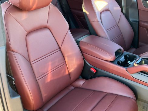 New 2026 Porsche Cayenne GTS image 17