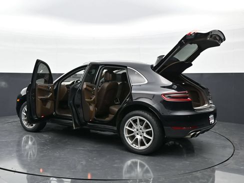Used 2018 Porsche Macan S AWD/4WD image 40