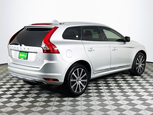 Used 2016 Volvo XC60 T5 Platinum w/ Protection Package image 10