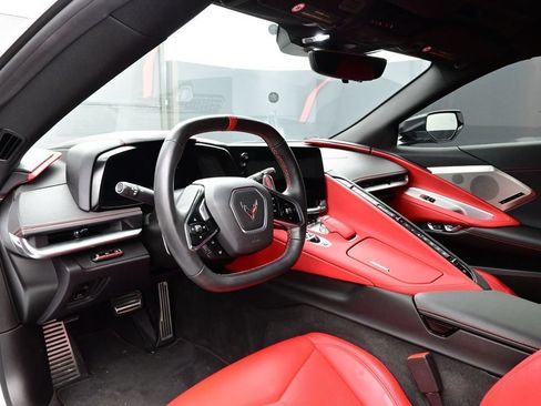 Used 2023 Chevrolet Corvette Stingray Preferred Cpe w/ Z51 Performance Package RWD image 4