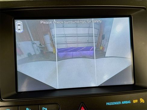 Used 2017 Ford Explorer Platinum image 33